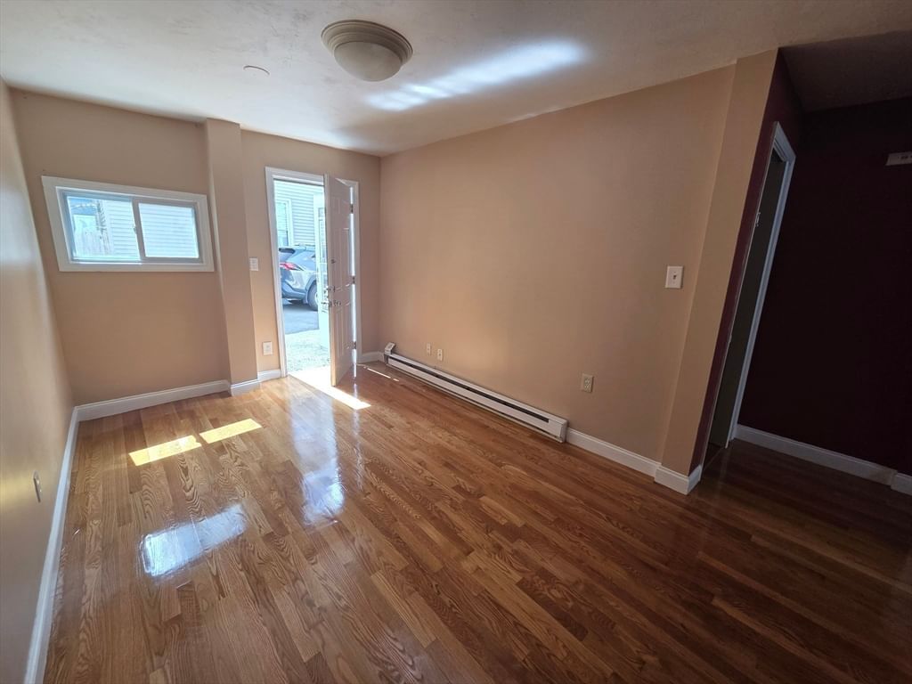 134 Boston St #1B Salem — Photo 10 of 14