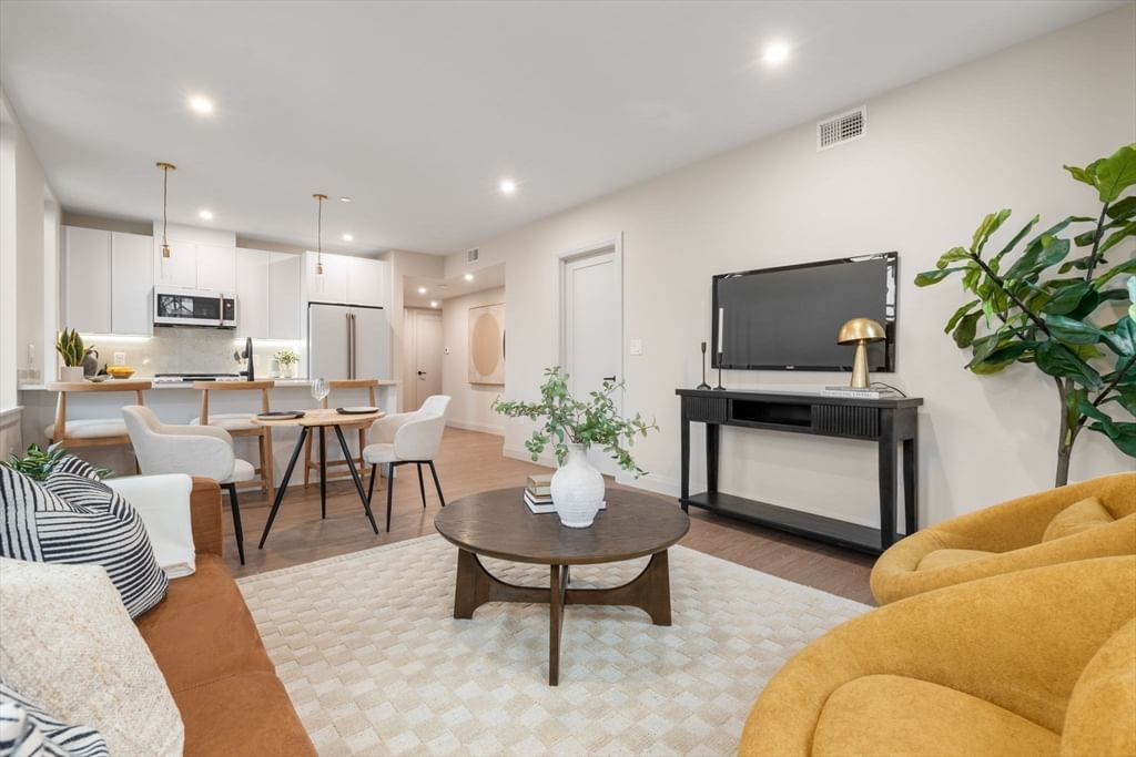 100 Lincoln Street #202 Boston — Photo 4 of 36