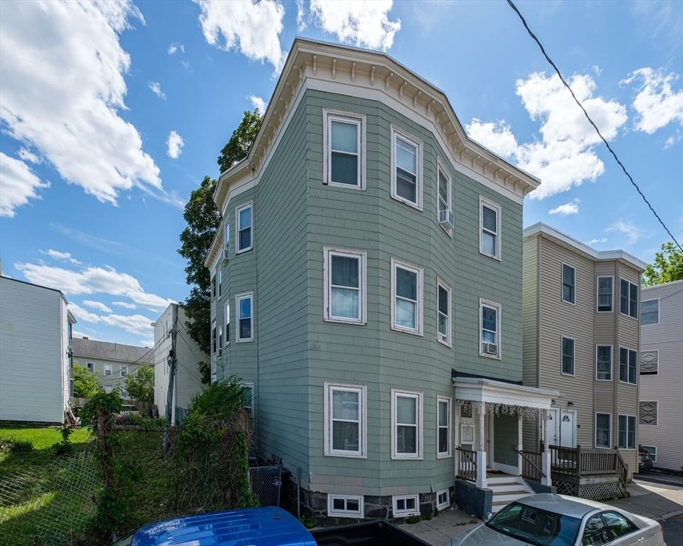 8 Roach St Boston — Photo 17 of 17