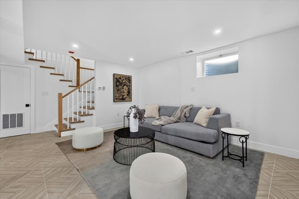 101 Hackensack Rd Boston — Photo 27 of 39