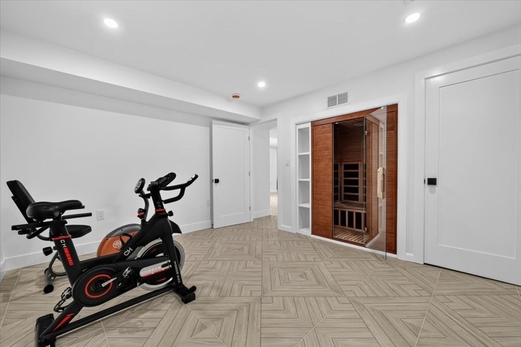 101 Hackensack Rd Boston — Photo 33 of 39