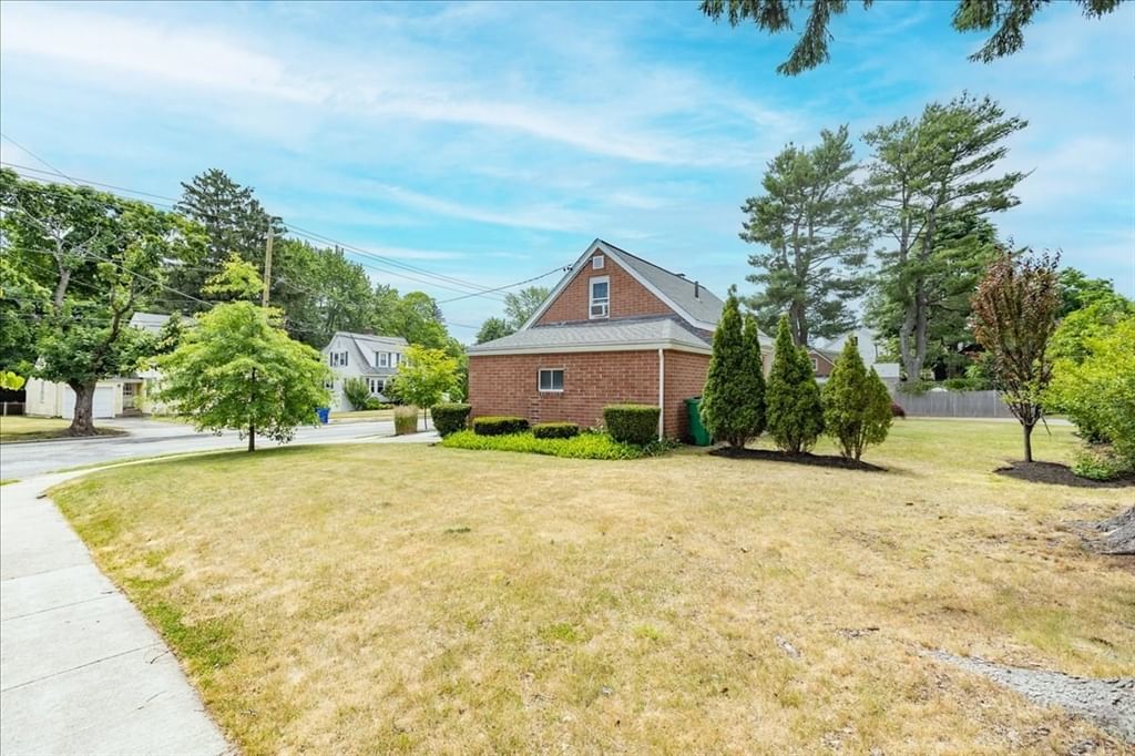 47 Cherry St Newton — Photo 33 of 42