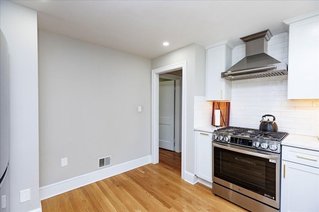 47 Cherry St Newton — Photo 6 of 42