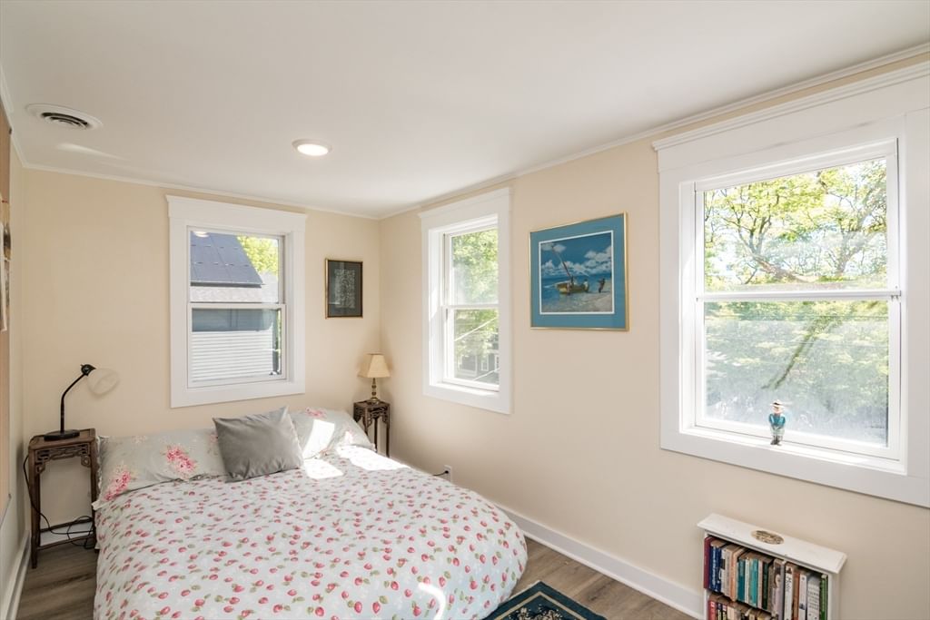 180 State Street #B Northampton — Photo 11 of 28