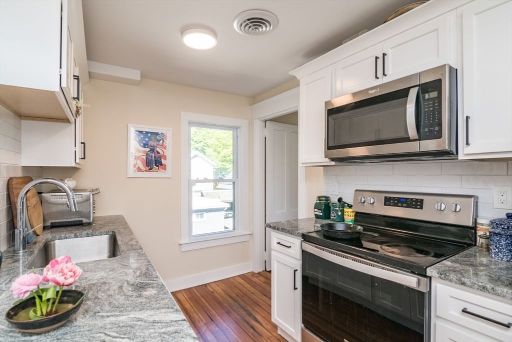 180 State Street #B Northampton — Photo 6 of 28