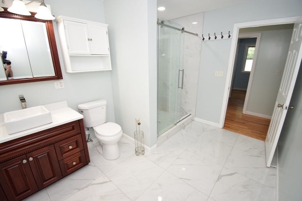 302 Lake Street Shrewsbury — Photo 14 of 42