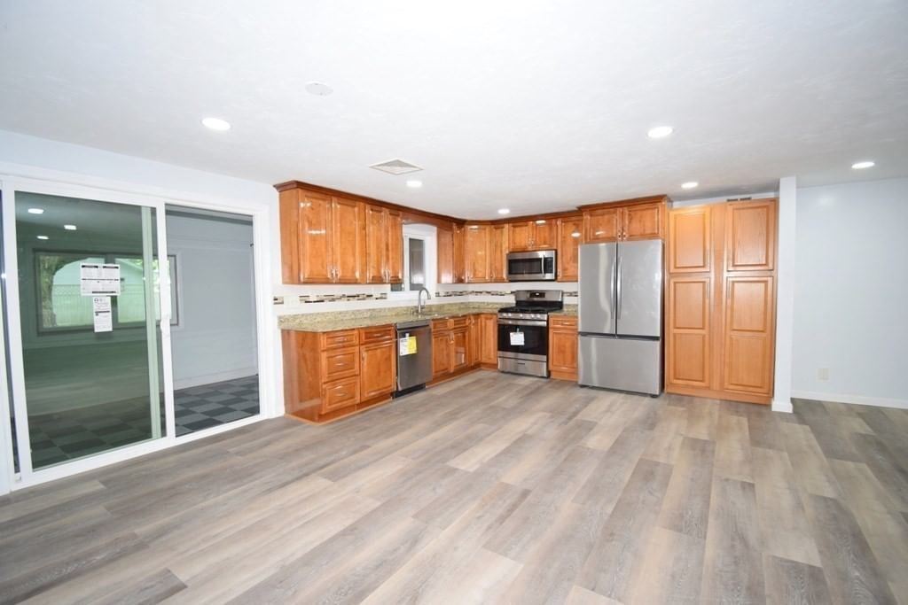 302 Lake Street Shrewsbury — Photo 24 of 42