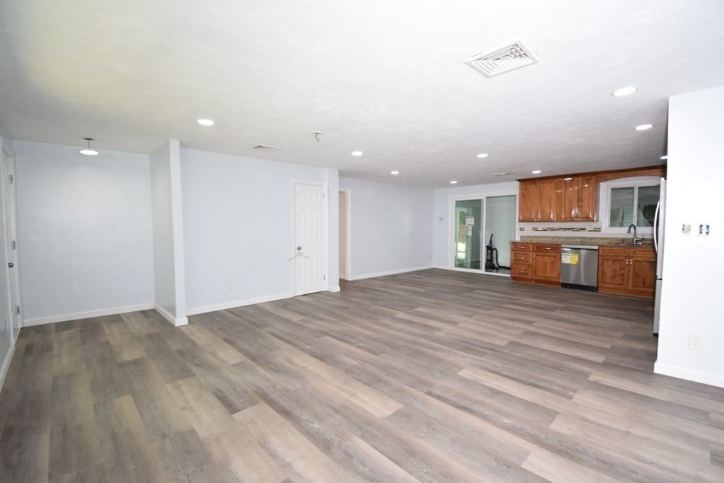 302 Lake Street Shrewsbury — Photo 25 of 42