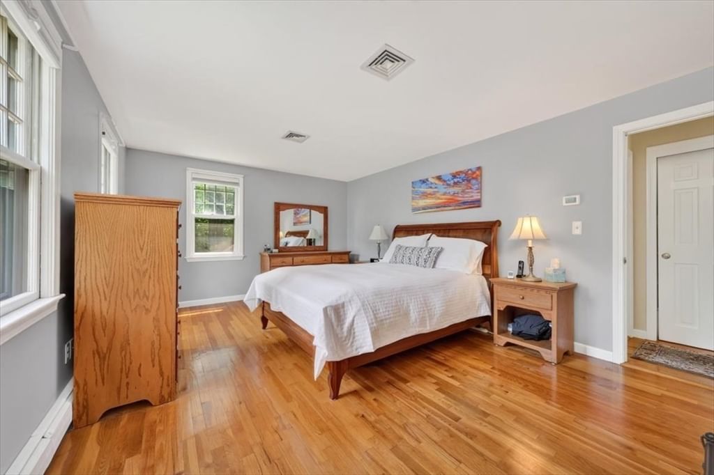 6 Blackhorse Ln Hingham — Photo 20 of 35