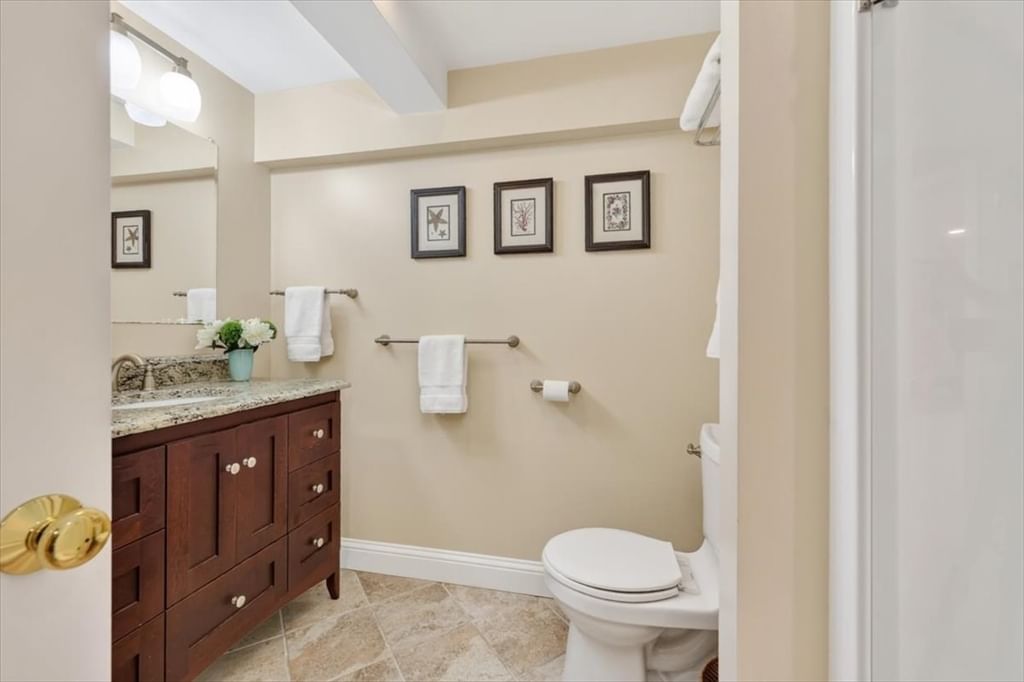6 Blackhorse Ln Hingham — Photo 29 of 35