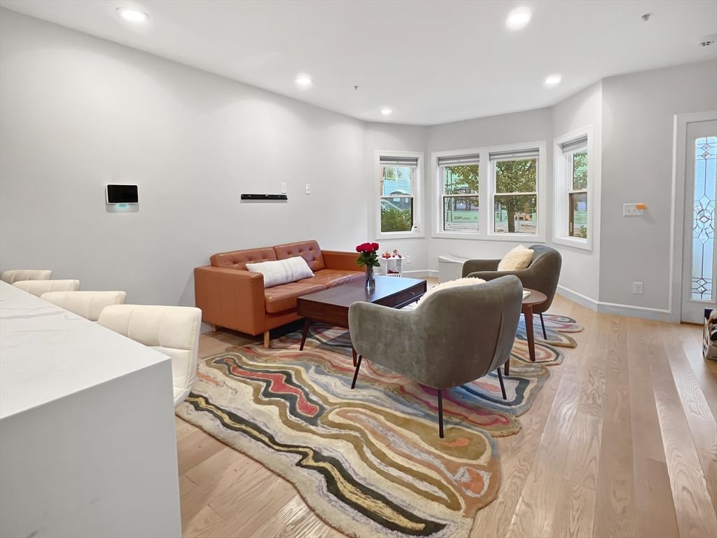 54-58 Robey St #56 Boston — Photo 11 of 38