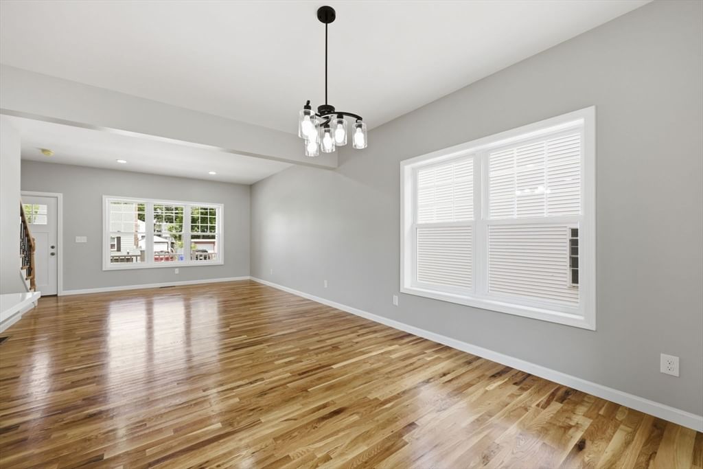 30 Goldenrod Springfield — Photo 13 of 38