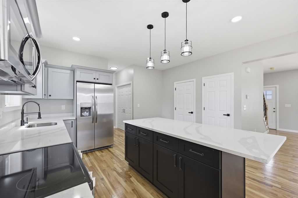 30 Goldenrod Springfield — Photo 17 of 38