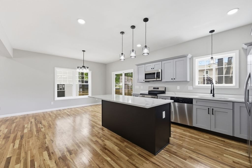 30 Goldenrod Springfield — Photo 19 of 38