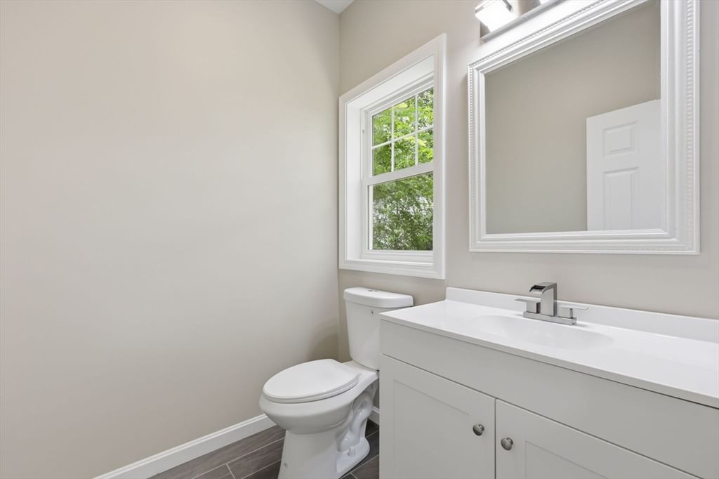 30 Goldenrod Springfield — Photo 21 of 38