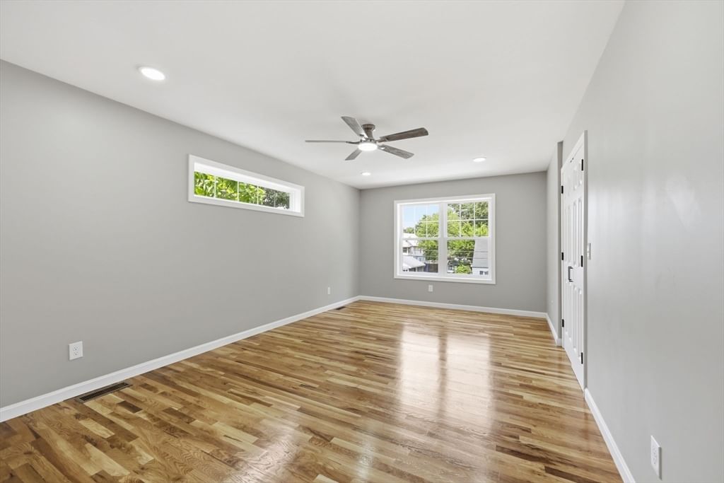 30 Goldenrod Springfield — Photo 24 of 38