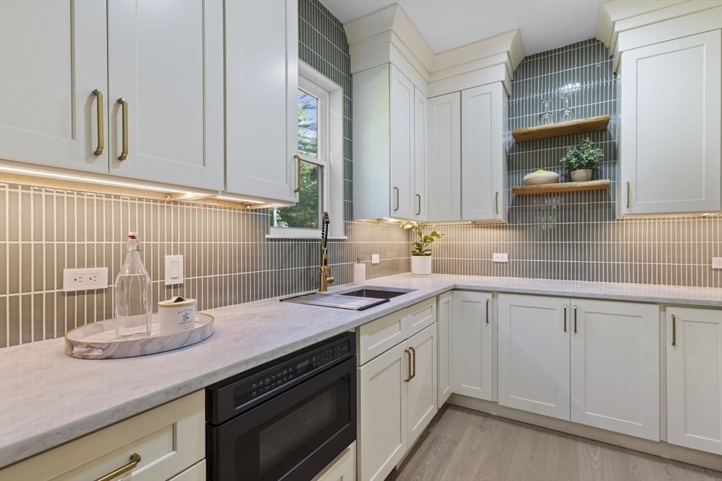 91 Howard St Easton — Photo 11 of 41