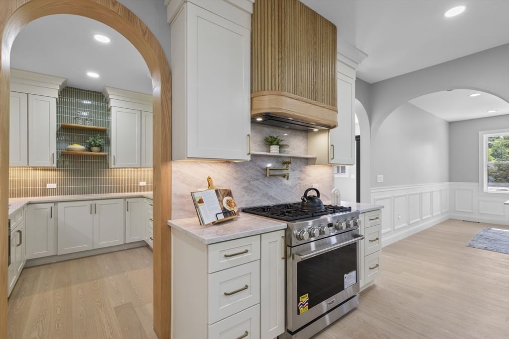91 Howard St Easton — Photo 8 of 41