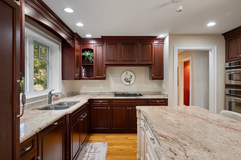 45 Clubhouse Drive Hingham — Photo 13 of 29