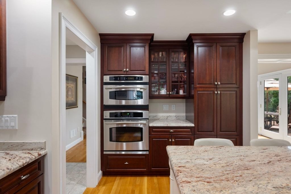 45 Clubhouse Drive Hingham — Photo 14 of 29