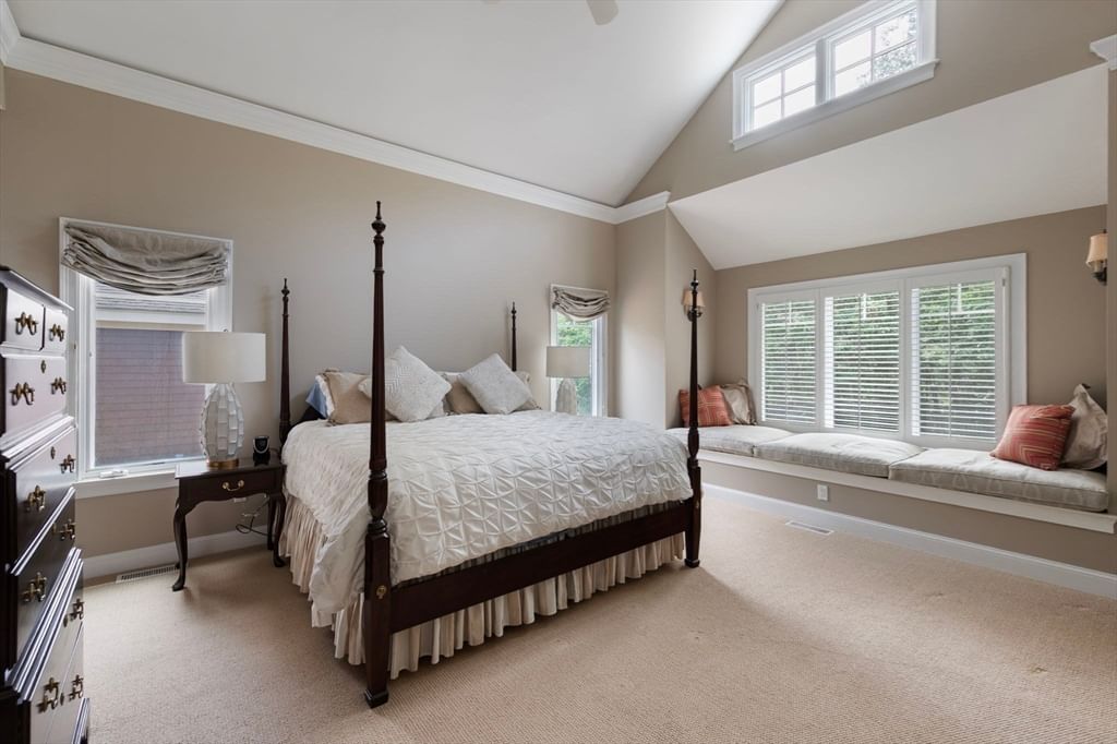 45 Clubhouse Drive Hingham — Photo 16 of 29