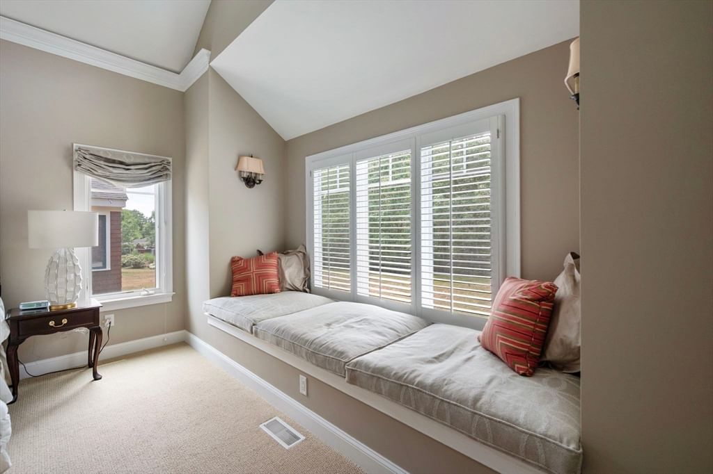 45 Clubhouse Drive Hingham — Photo 17 of 29