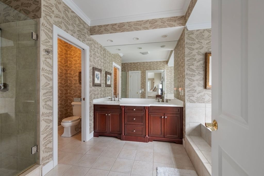45 Clubhouse Drive Hingham — Photo 19 of 29