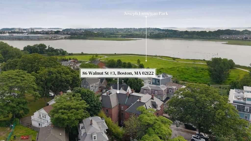 86 Walnut St #3 Boston — Photo 34 of 38