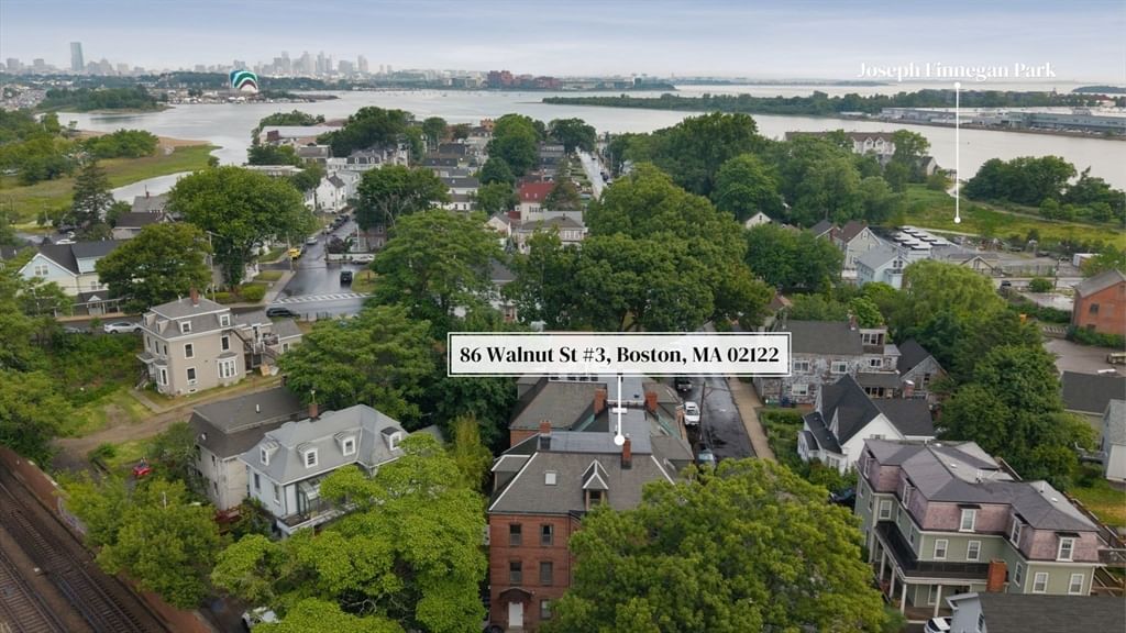 86 Walnut St #3 Boston — Photo 36 of 38