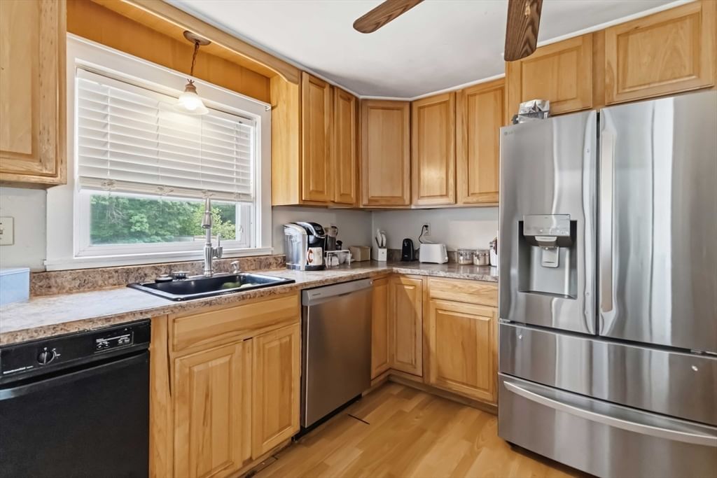 14 Highland Ave Taunton — Photo 17 of 33