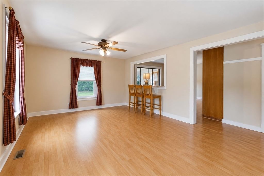 14 Highland Ave Taunton — Photo 6 of 33