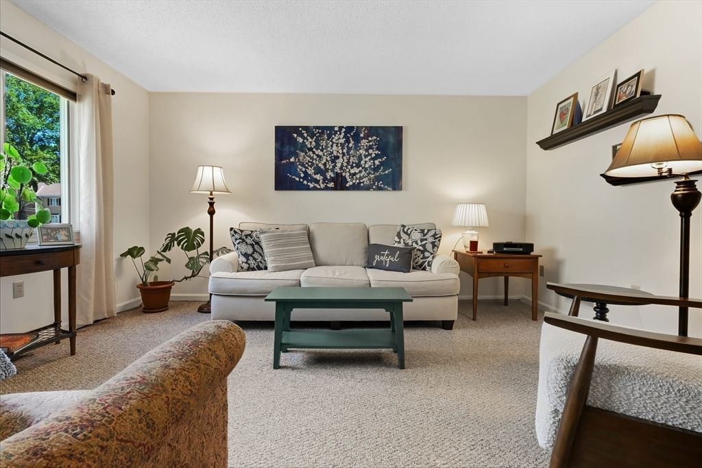 305 Salem St #312 Woburn — Photo 14 of 39