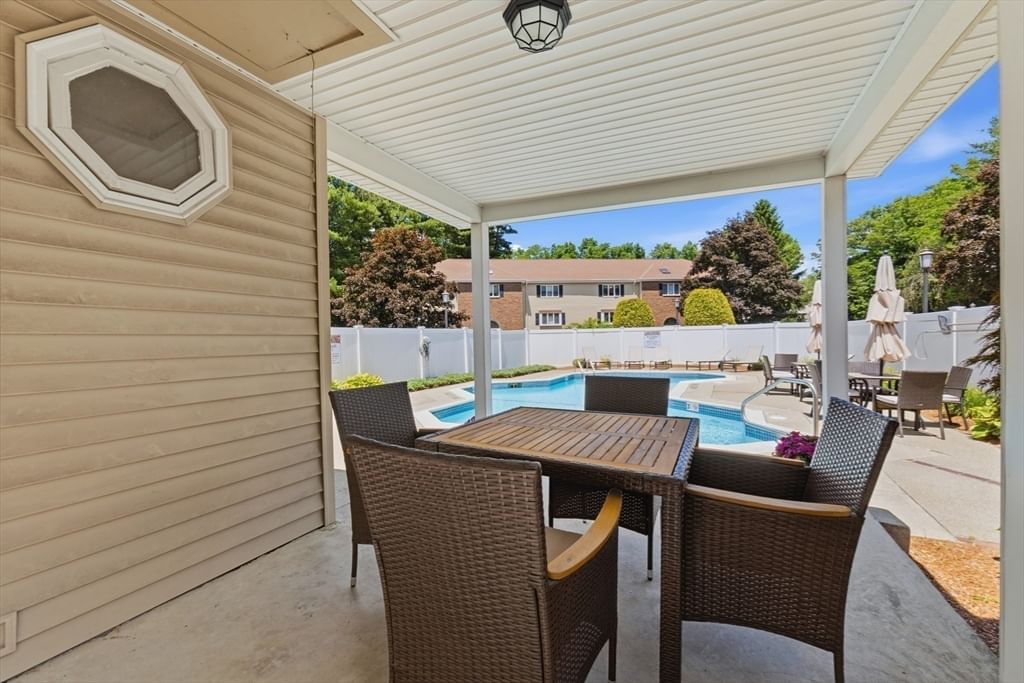 305 Salem St #312 Woburn — Photo 37 of 39