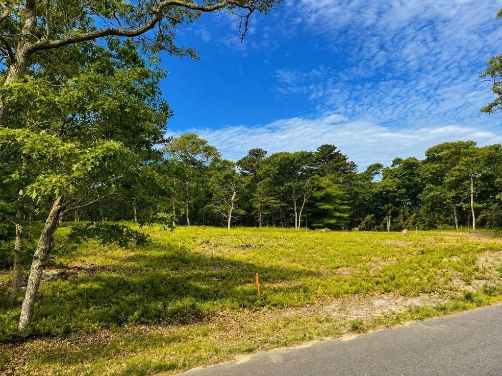 27 Double Ox Rd Oak Bluffs — Photo 6 of 12