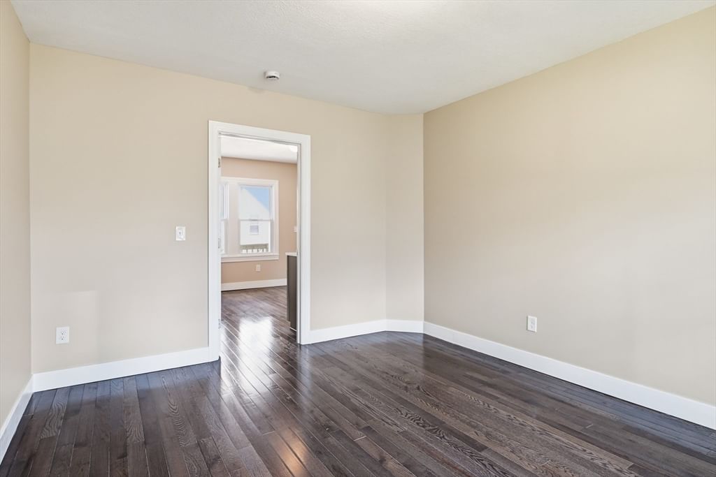 53 Devens St Springfield — Photo 11 of 40