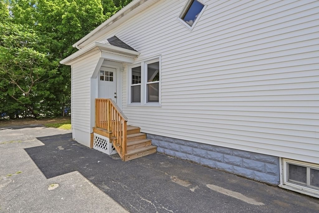 53 Devens St Springfield — Photo 37 of 40