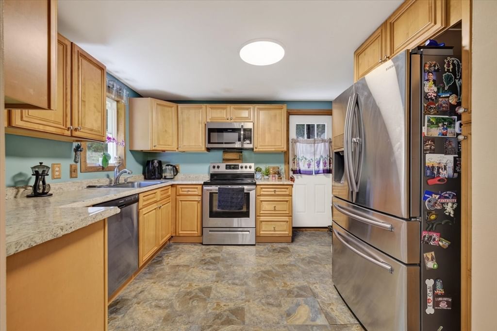50 Monson Rd, Wales, MA 01081 photo 2