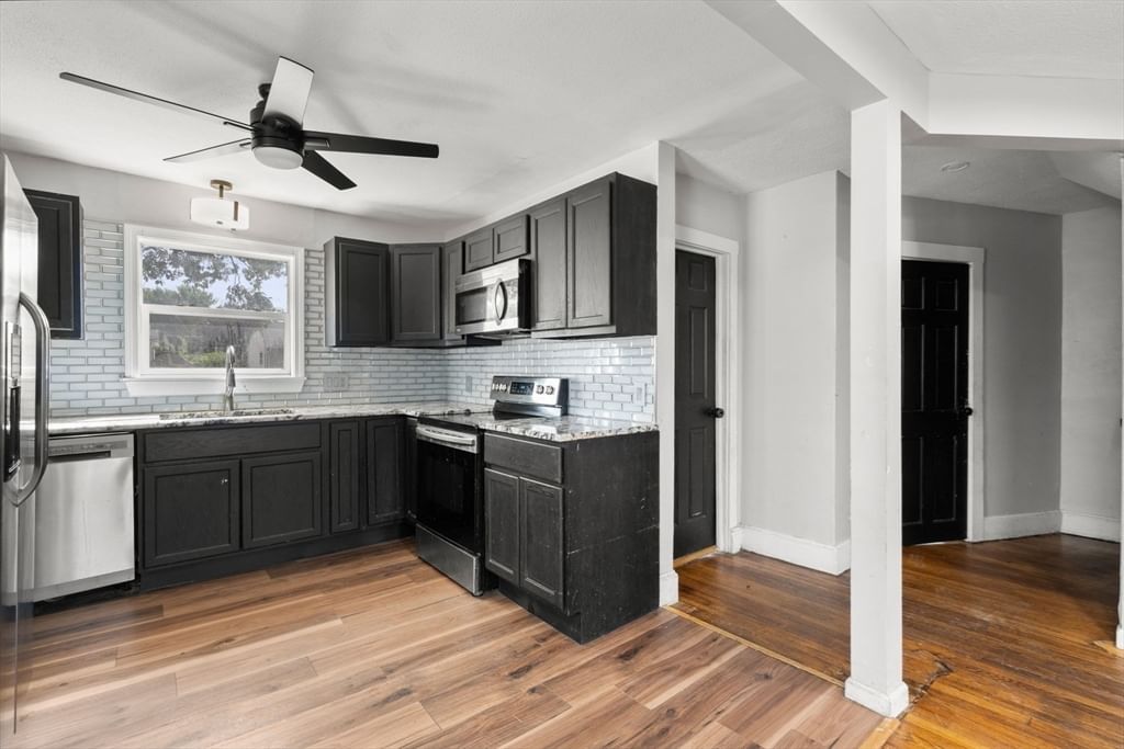 35 Merrimac Ave Springfield — Photo 3 of 23