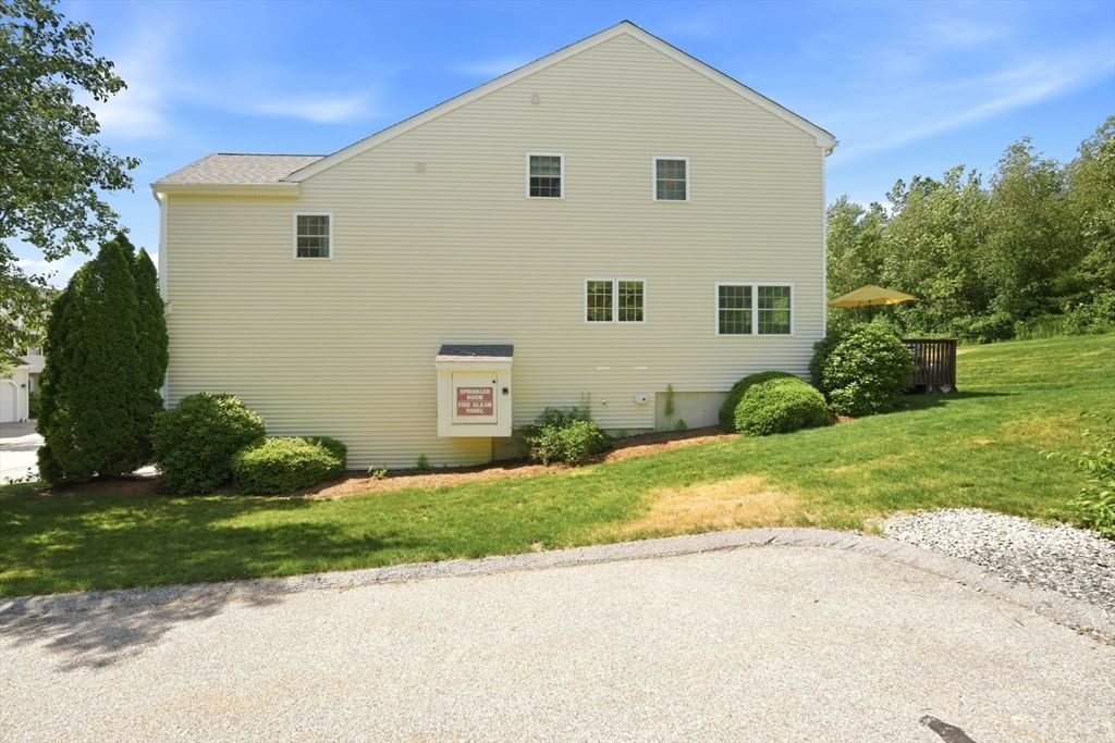 23 Azalea Ln #23 Grafton — Photo 11 of 41