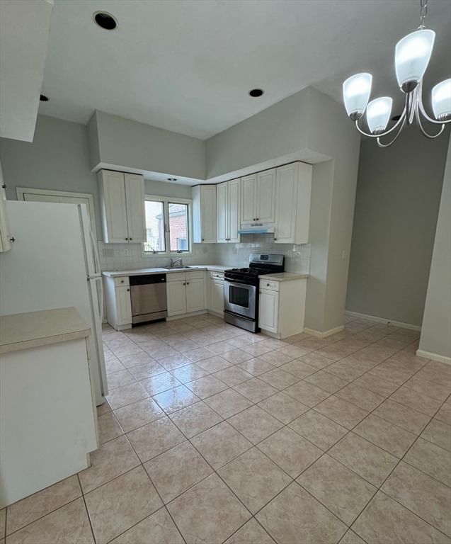 157 Summer Street #1 Waltham — Photo 3 of 23