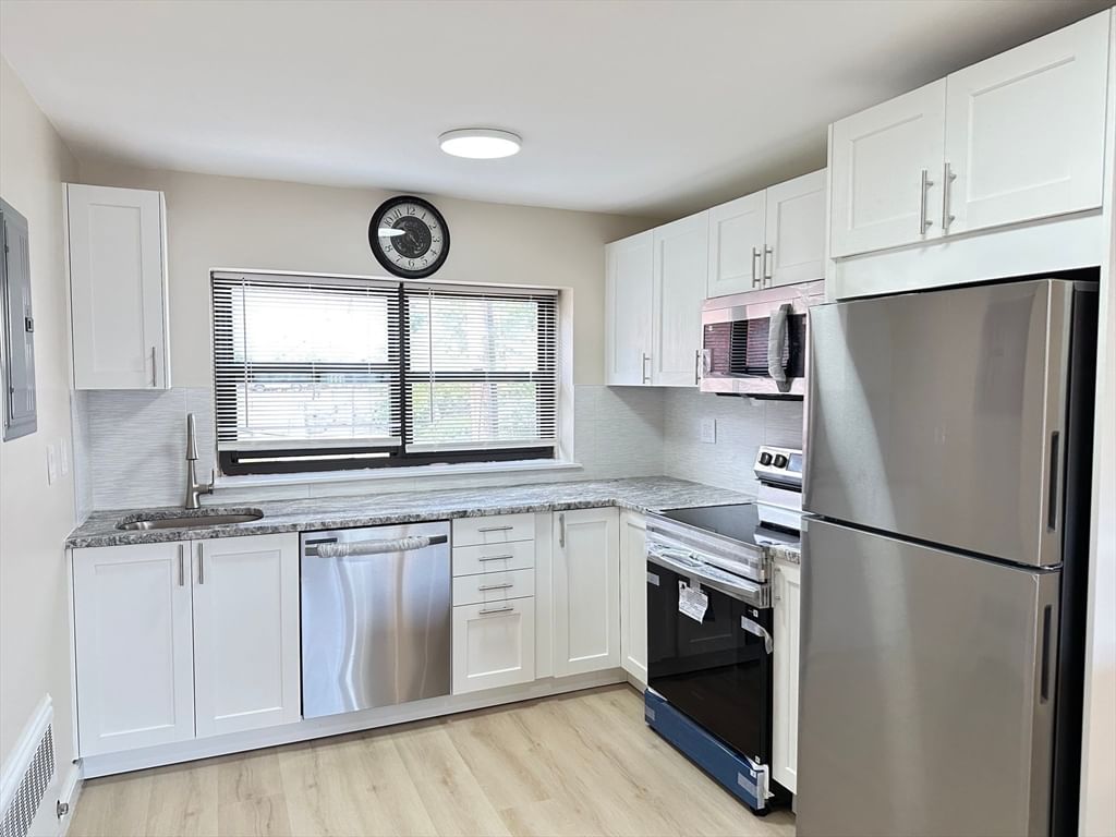 101 Nahant St #3 Lynn — Photo 6 of 24