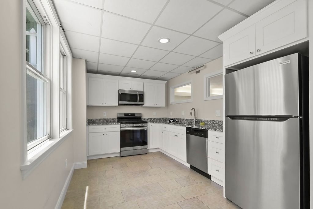 379 Monomoscoy Rd, Mashpee, MA 02649 photo 2