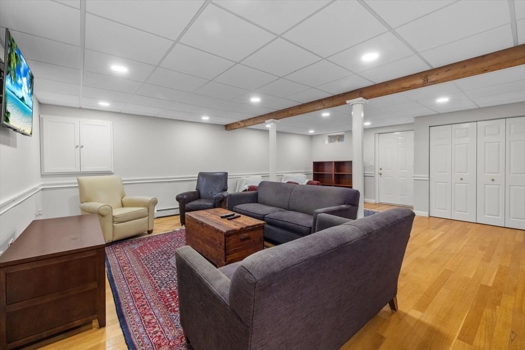 16 King Philip Path, Mendon, MA 01756 photo 3