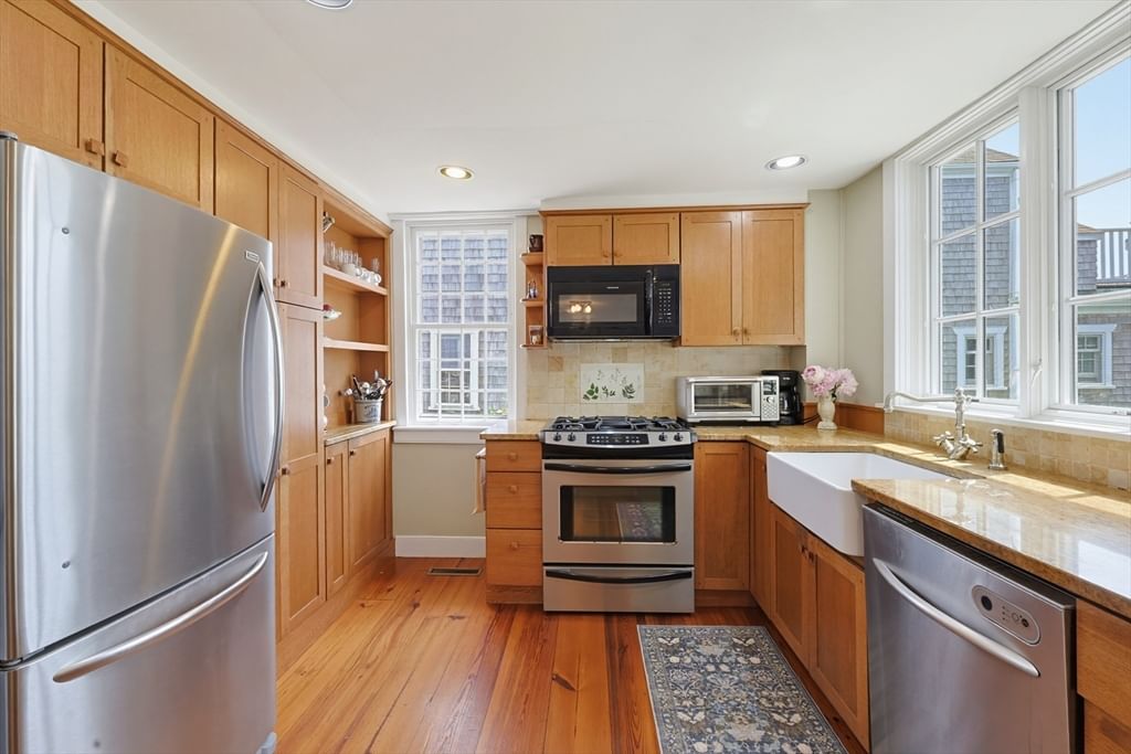 2037 Main Rd Westport — Photo 11 of 42