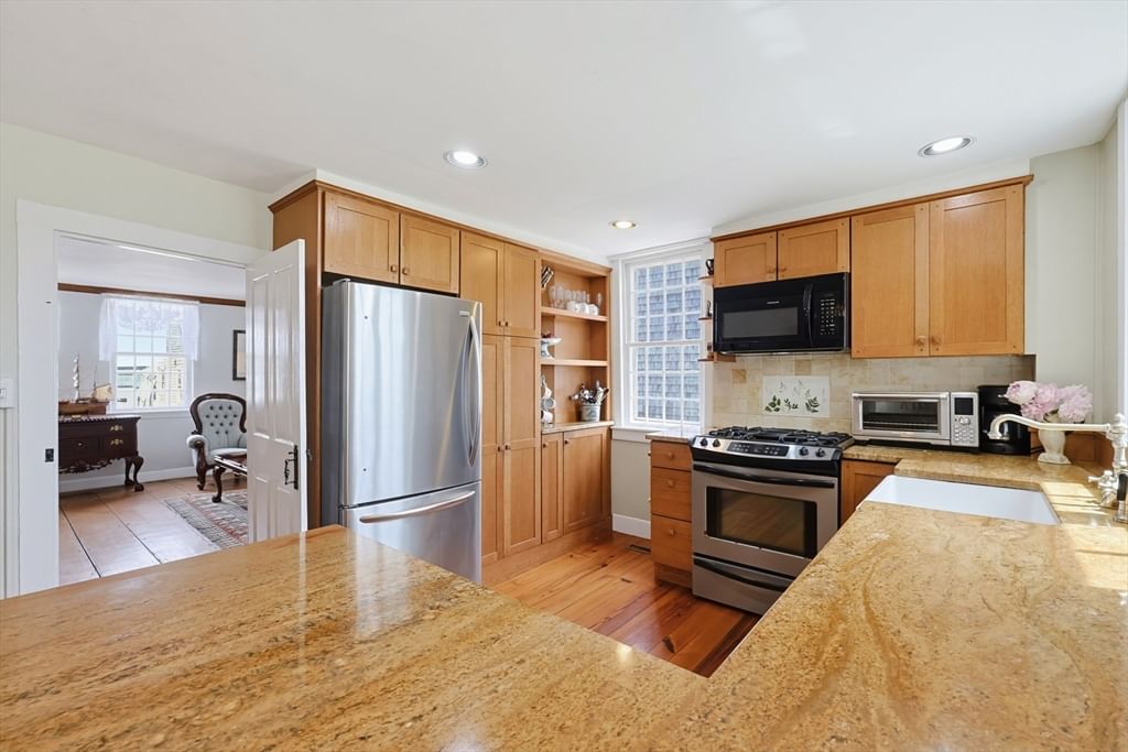 2037 Main Rd Westport — Photo 13 of 42