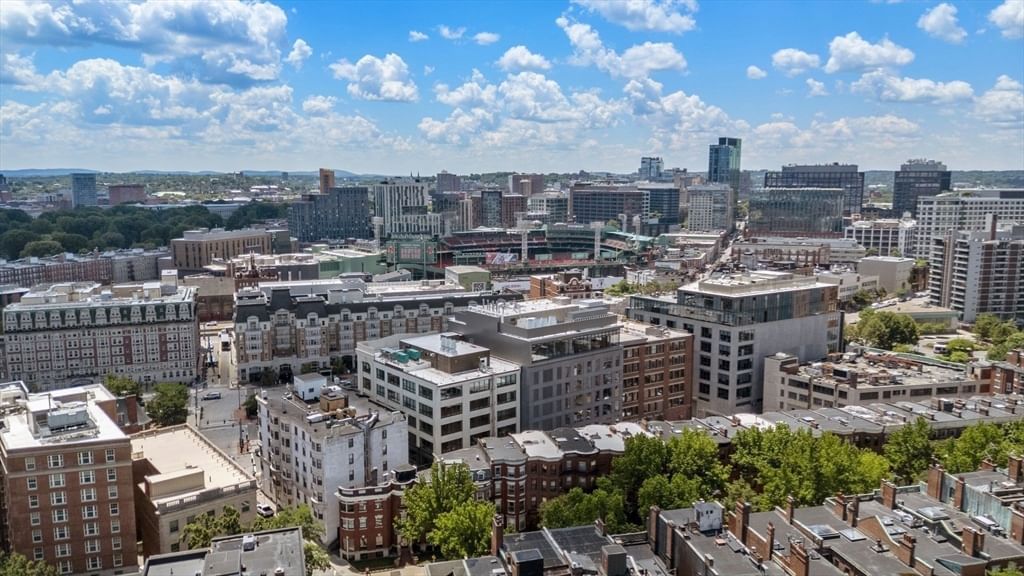 636 Beacon St #505 Boston — Photo 24 of 26