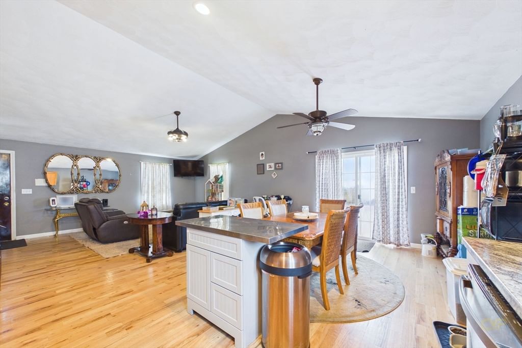 212 Haffards St Fall River — Photo 10 of 39