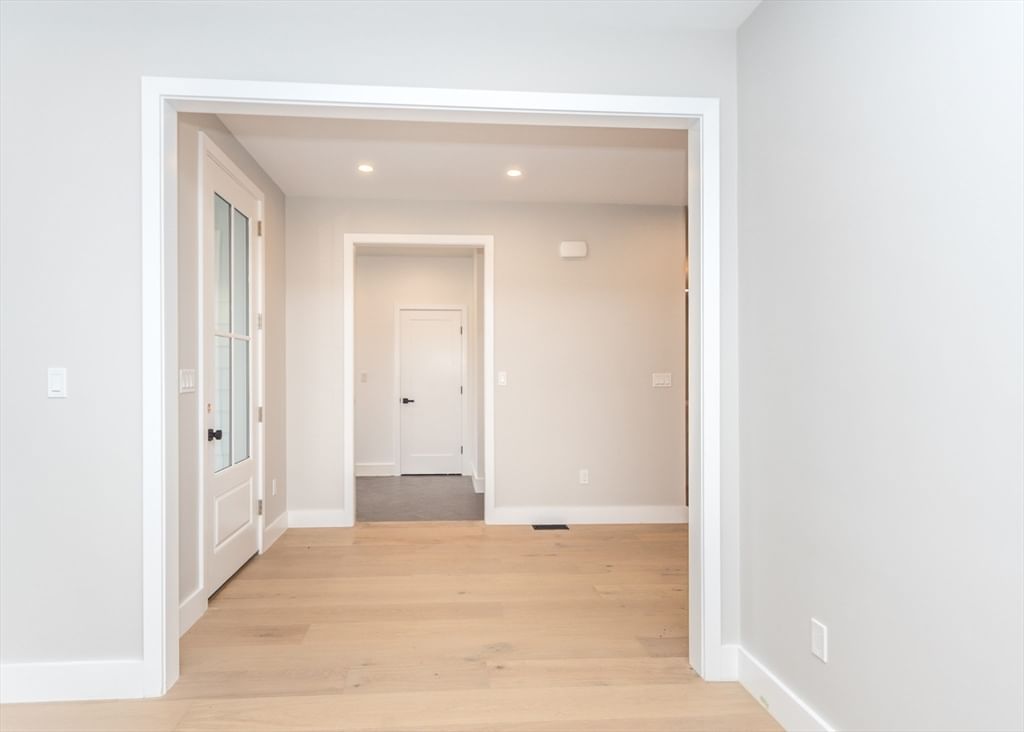 22 Irene Circle Waltham — Photo 33 of 42