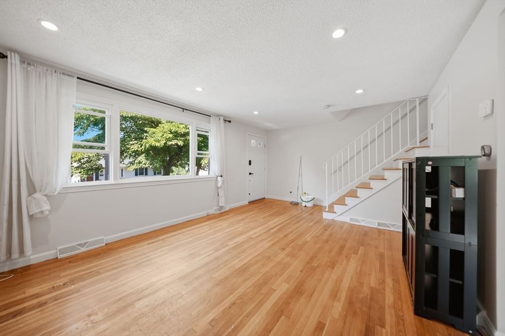 631 E Merrimack St #631 Lowell — Photo 11 of 28