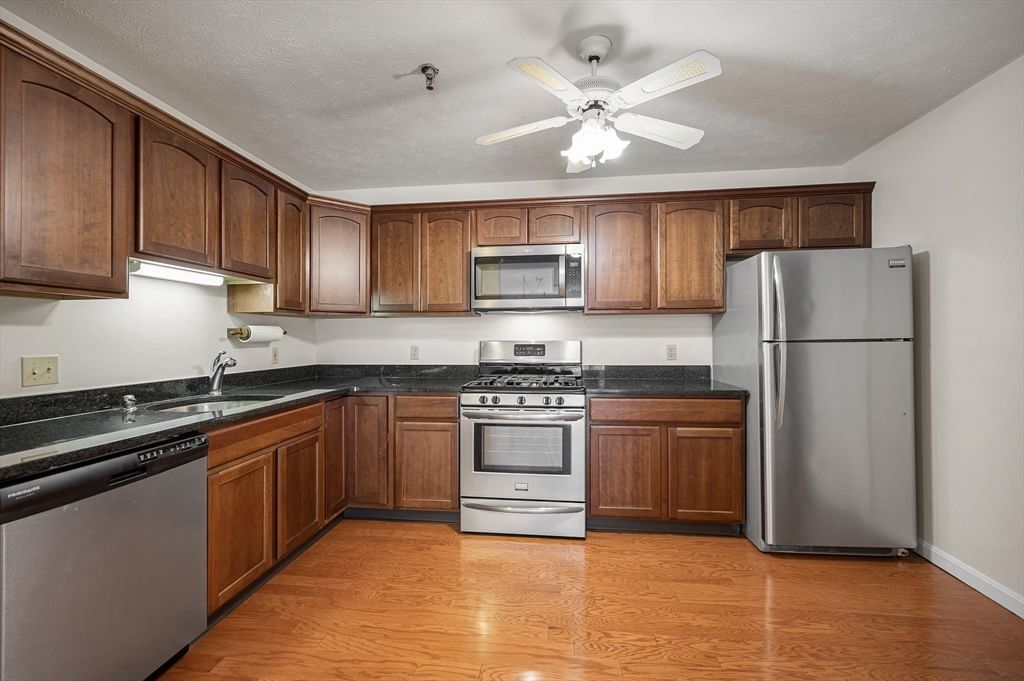 59 Mill St #301 Dracut — Photo 3 of 28